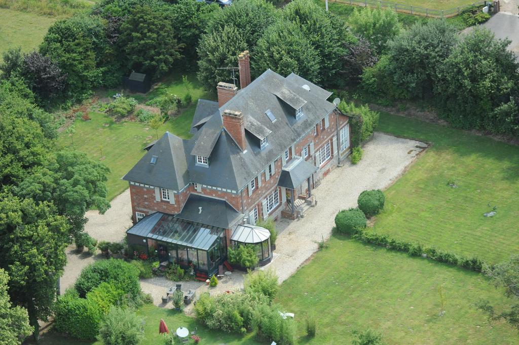 Chambres D'Hotes & Spa Le Chat Chez Qui J'Habite Saint-Aubin-sur-Mer  Exteriör bild